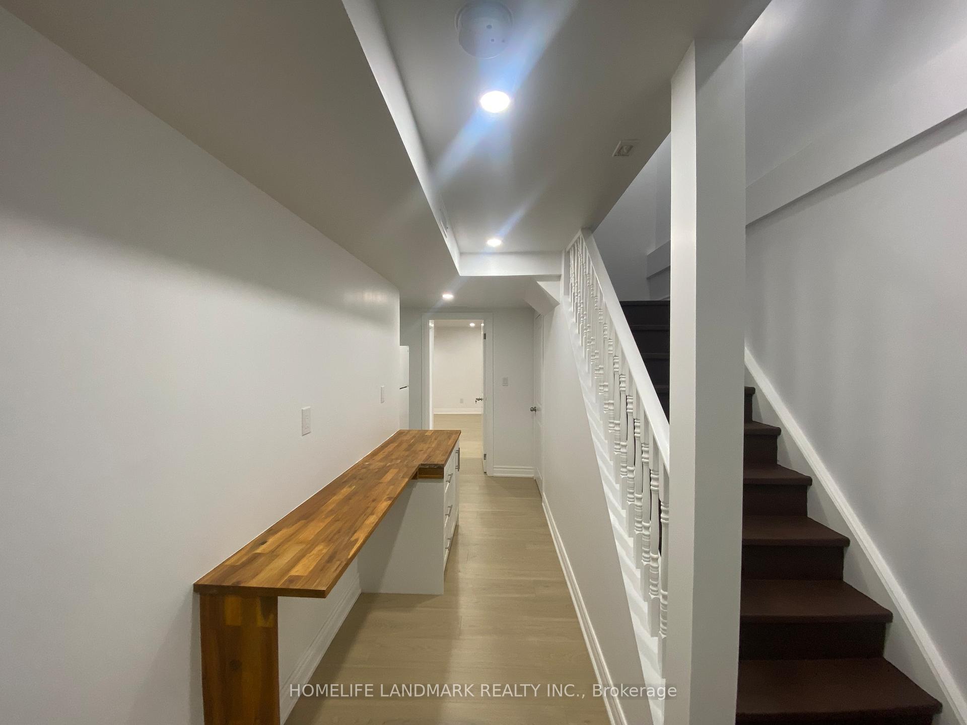 Photo 21 of Unit B, 664 Columbia Forest Boulevard, Waterloo — HOMEH