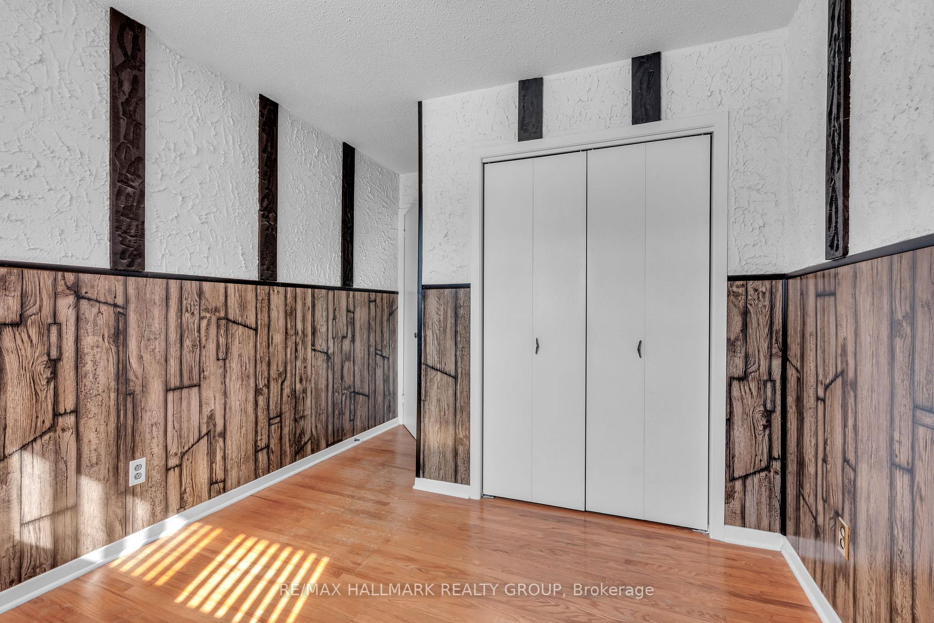 Photo 13 of 2170 Monson Crescent, Ottawa, Beacon Hill North — HOMEH