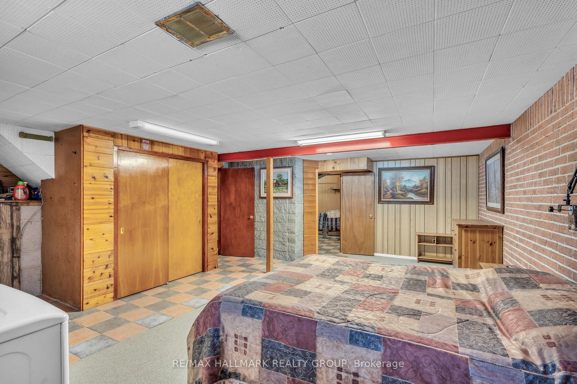 Photo 17 of 2170 Monson Crescent, Ottawa, Beacon Hill North — HOMEH