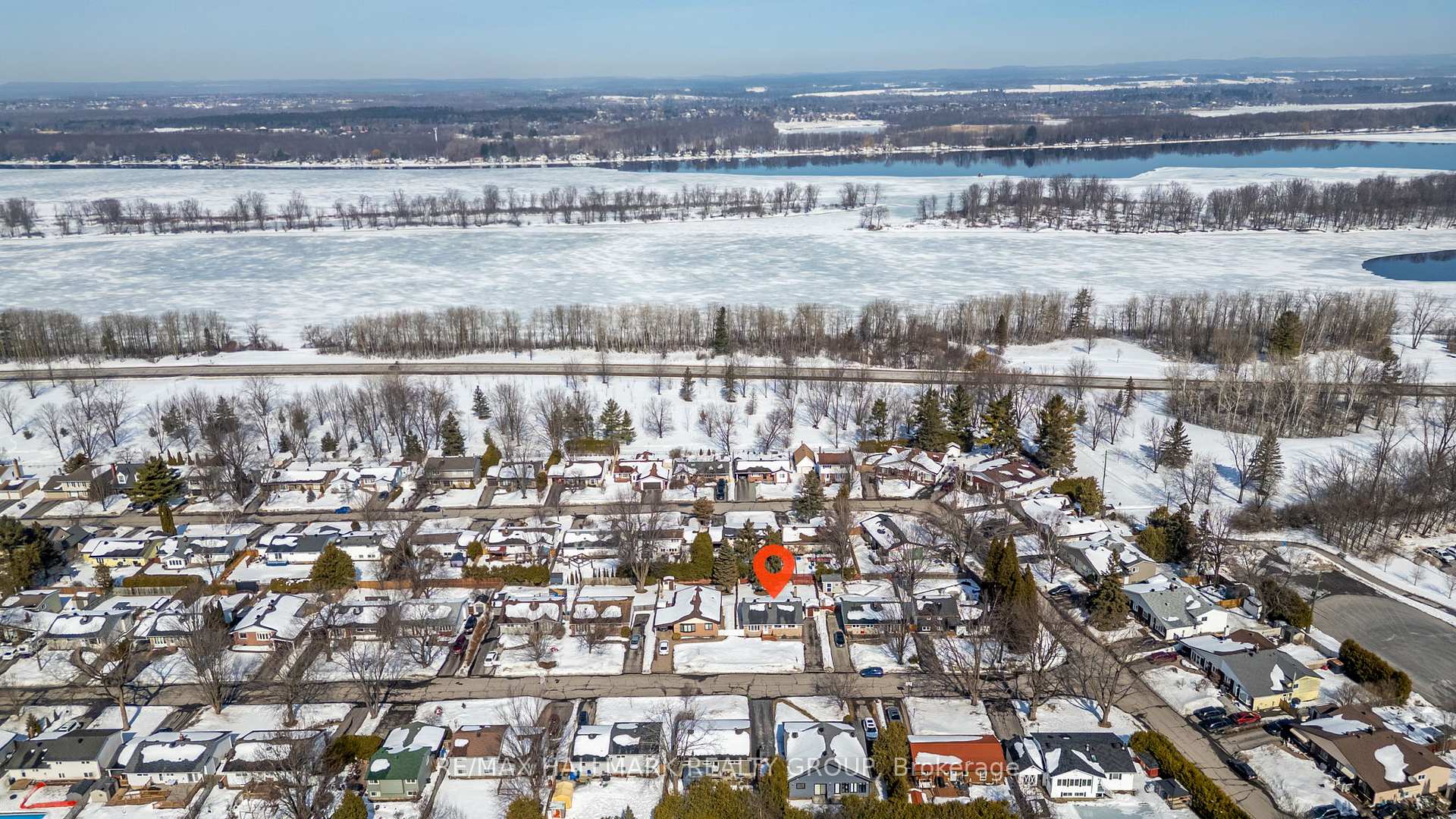 Photo 26 of 2170 Monson Crescent, Ottawa, Beacon Hill North — HOMEH