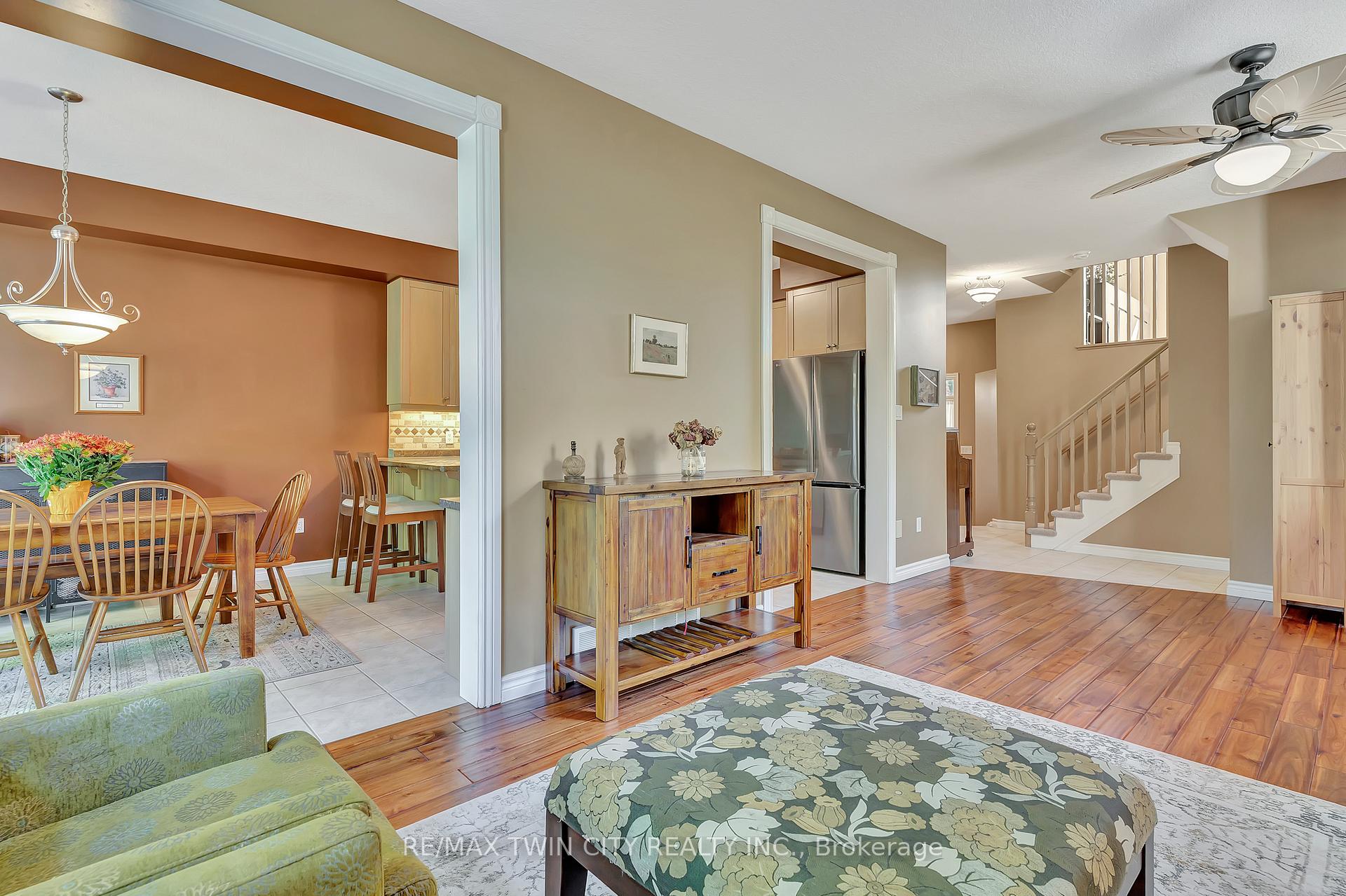Photo 14 of 357 Auburn Drive, Waterloo, Lexington — HOMEH