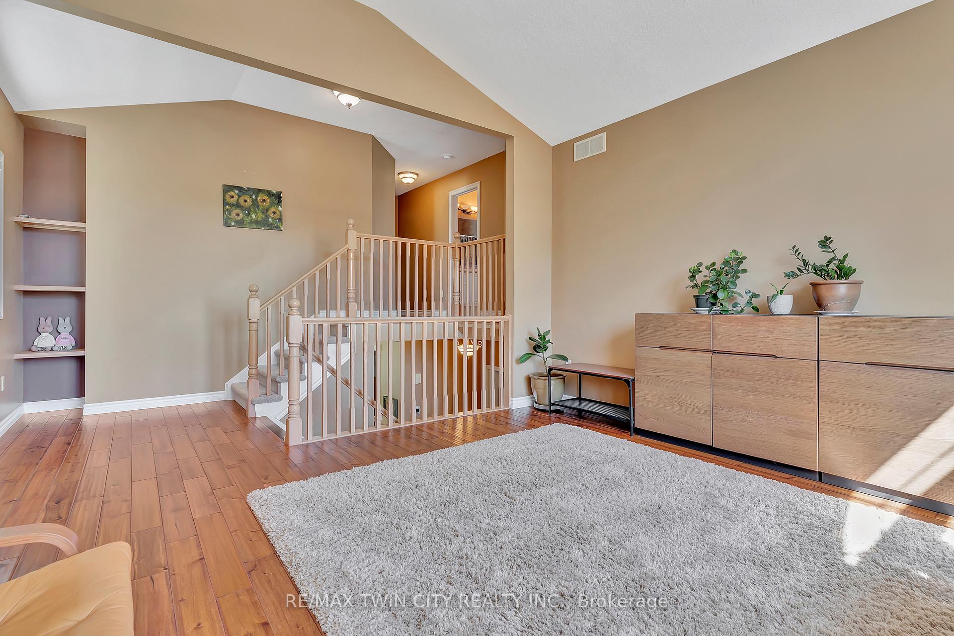 Photo 25 of 357 Auburn Drive, Waterloo, Lexington — HOMEH