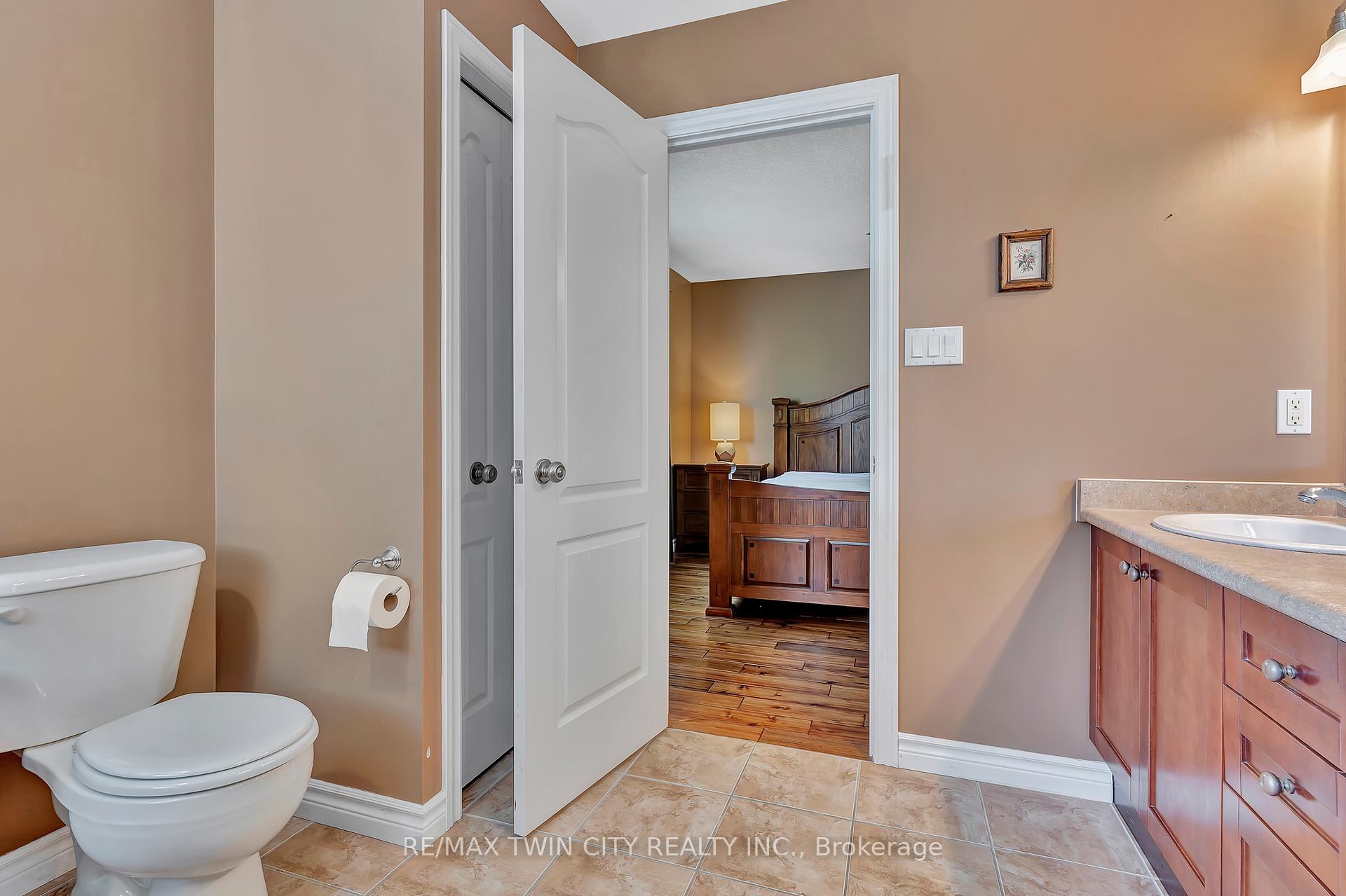 Photo 35 of 357 Auburn Drive, Waterloo, Lexington — HOMEH