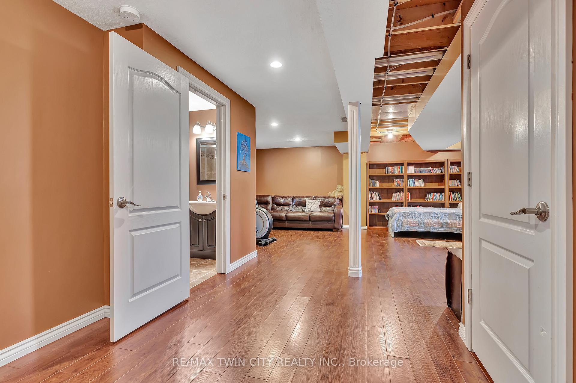 Photo 39 of 357 Auburn Drive, Waterloo, Lexington — HOMEH