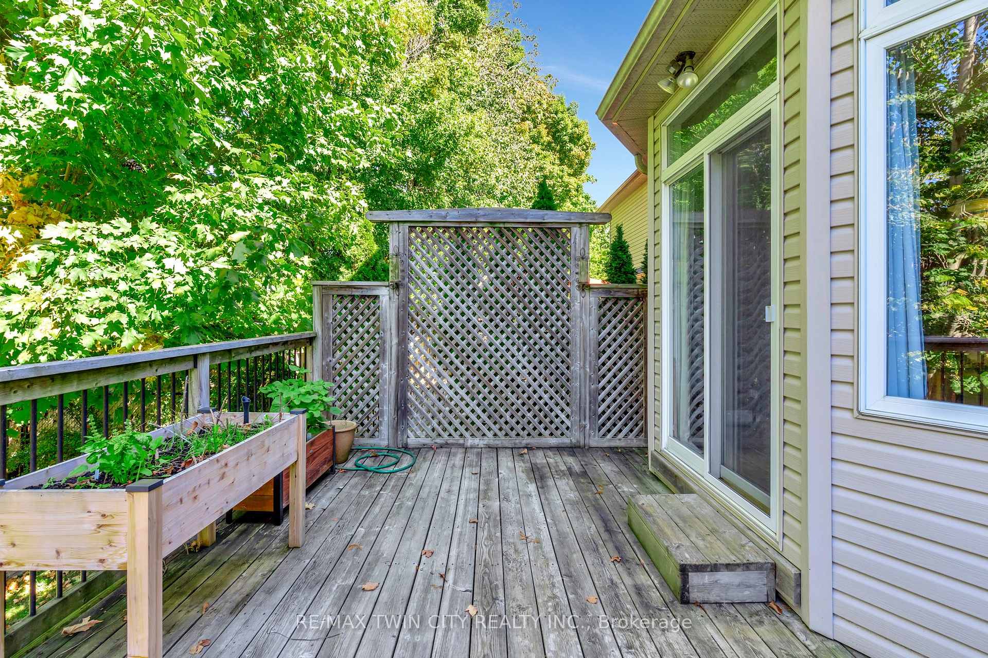 Photo 46 of 357 Auburn Drive, Waterloo, Lexington — HOMEH