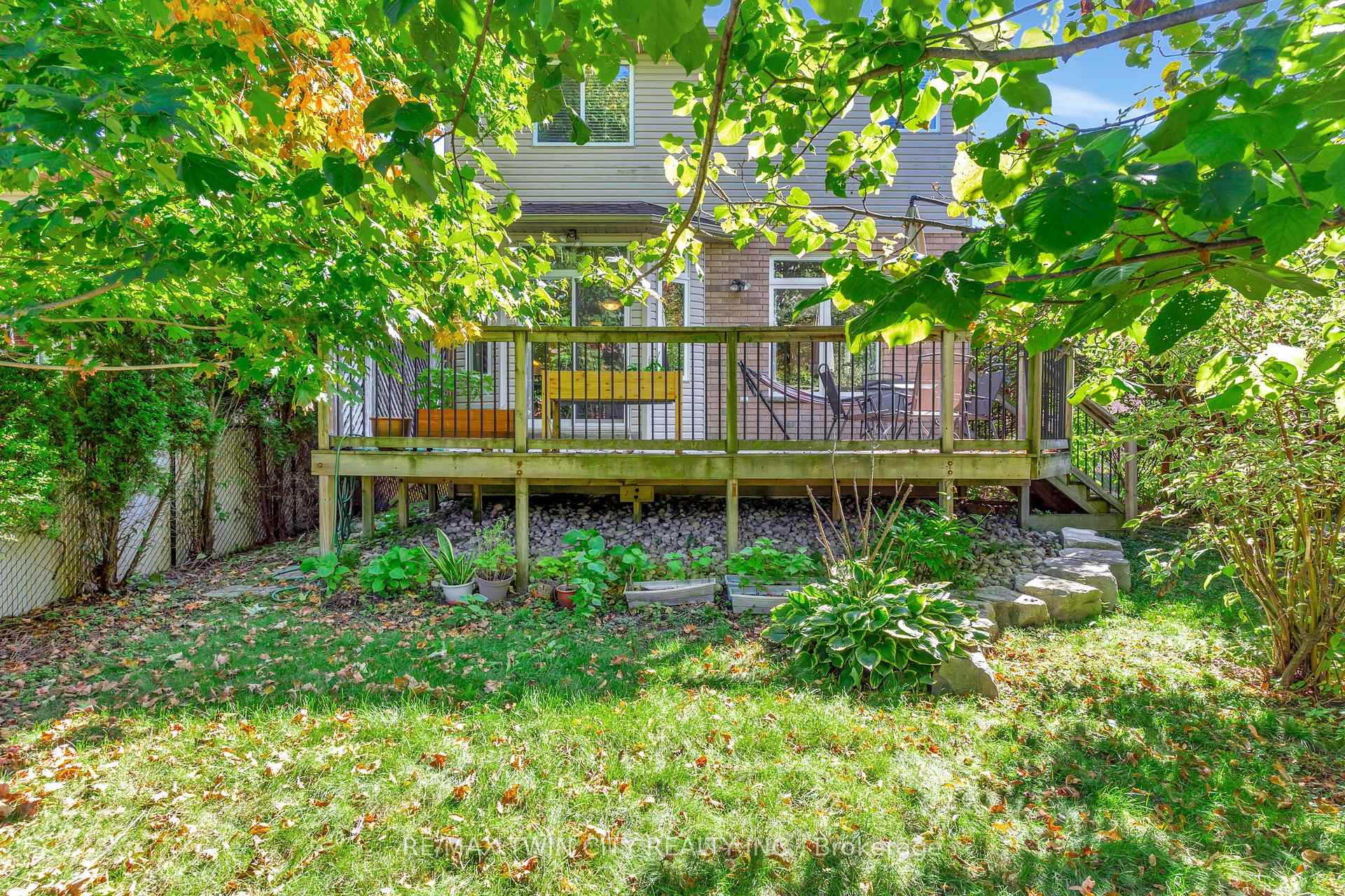 Photo 49 of 357 Auburn Drive, Waterloo, Lexington — HOMEH