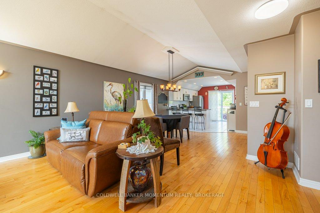 Photo 7 of 122 Gretel Drive, Welland, N. Welland — HOMEH