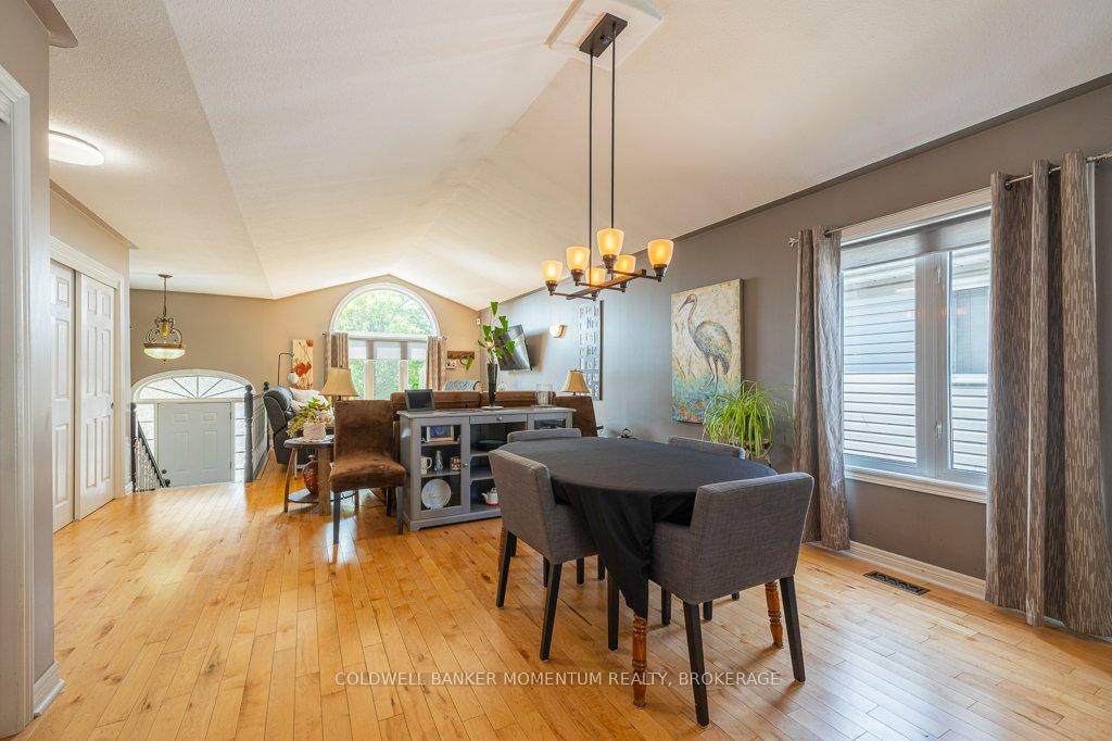 Photo 11 of 122 Gretel Drive, Welland, N. Welland — HOMEH