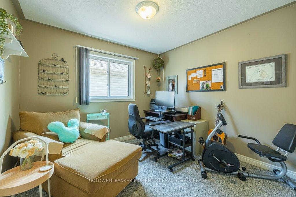 Photo 21 of 122 Gretel Drive, Welland, N. Welland — HOMEH