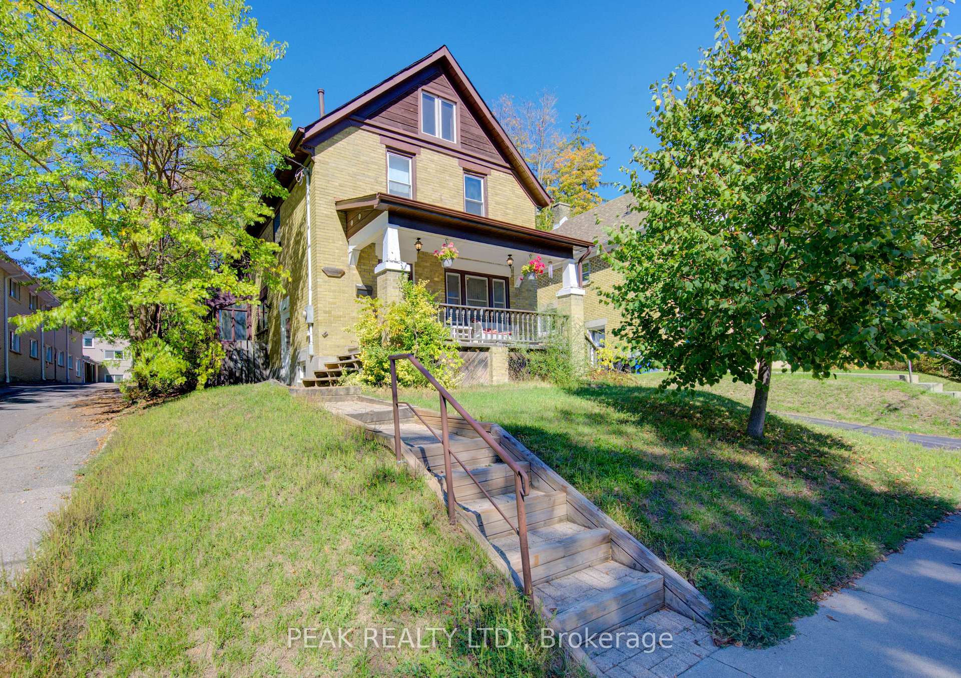 Photo 1 of 32 Elgin Street, Waterloo — HOMEH