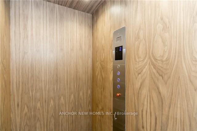 Photo 3 of 32 Crimson Forest Drive, Vaughan, Patterson — HOMEH
