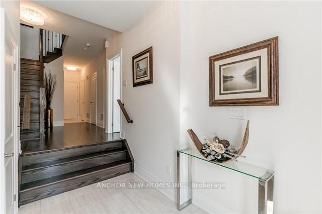 Photo 4 of 32 Crimson Forest Drive, Vaughan, Patterson — HOMEH