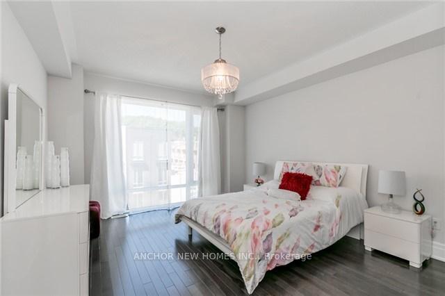 Photo 13 of 32 Crimson Forest Drive, Vaughan, Patterson — HOMEH