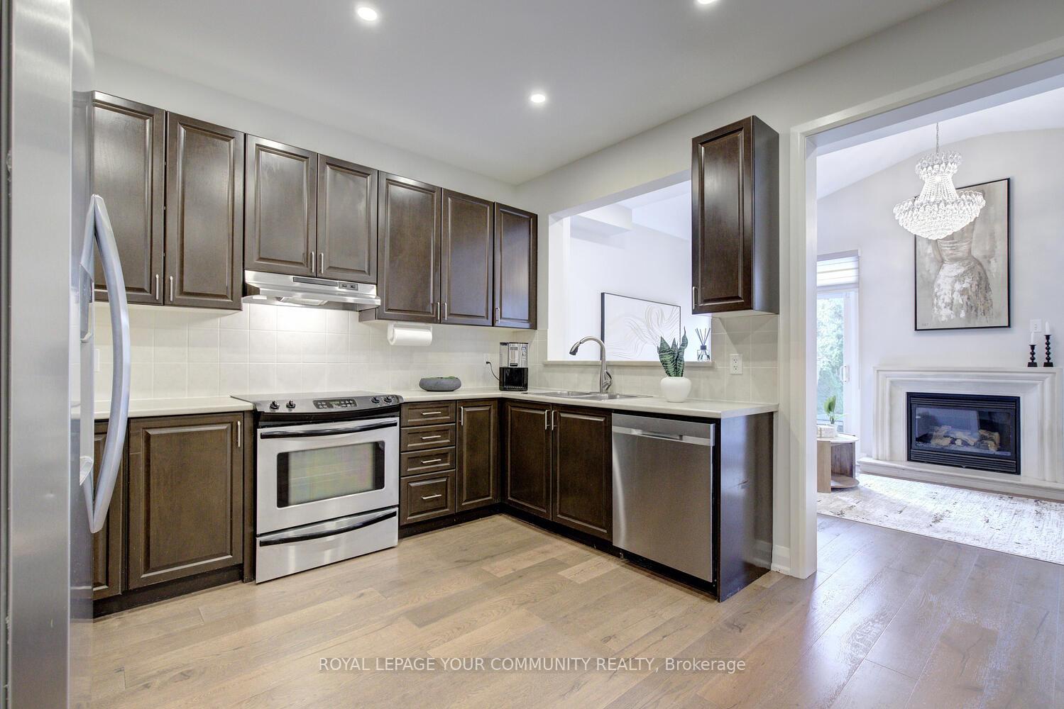 Photo 14 of 4 Alex Black Street, Vaughan, Patterson — HOMEH