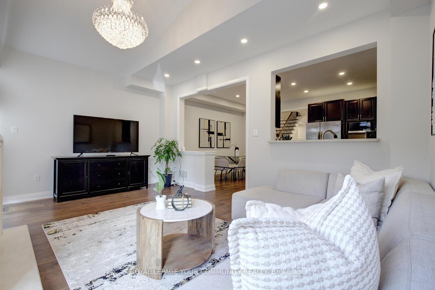 Photo 24 of 4 Alex Black Street, Vaughan, Patterson — HOMEH