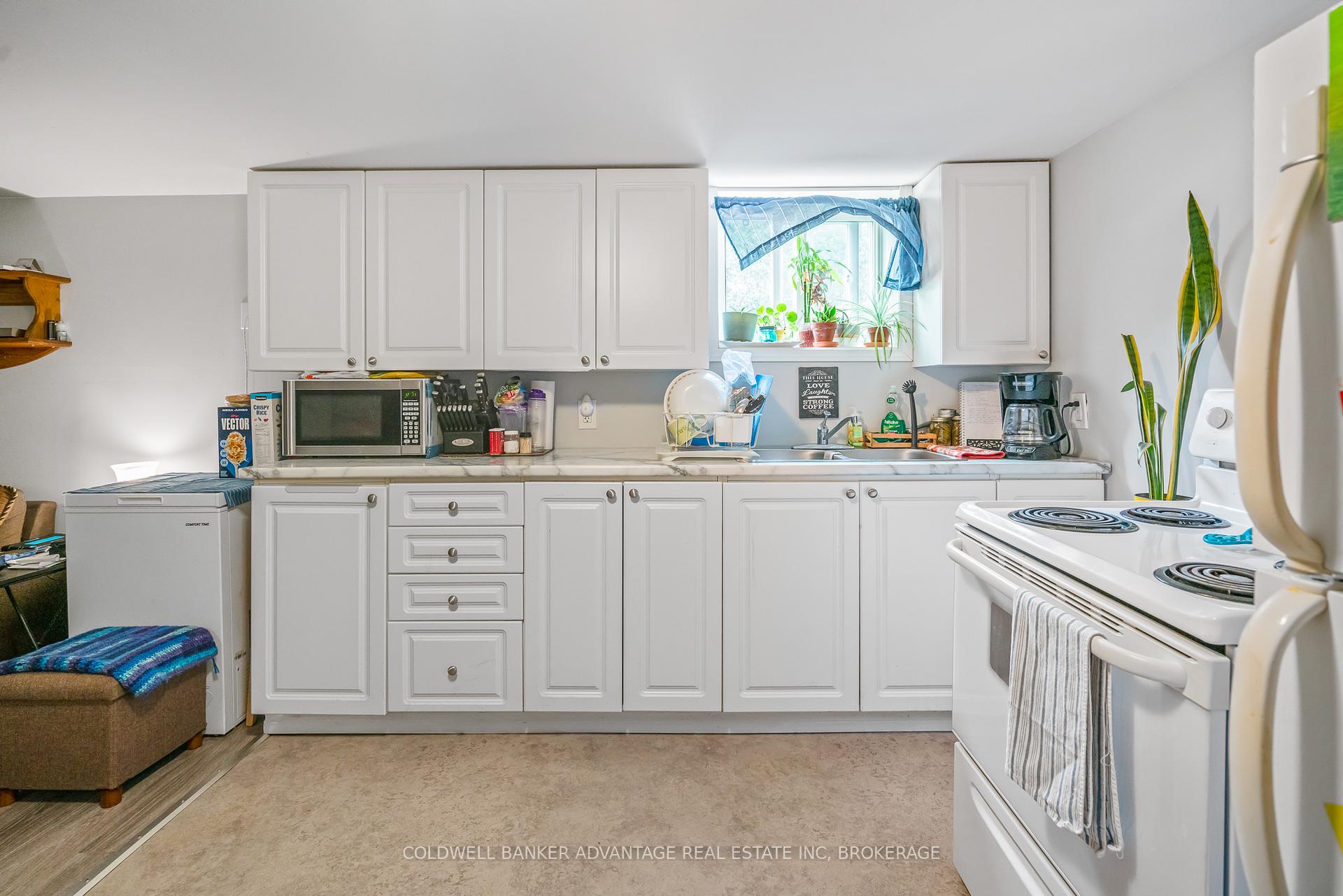 Photo 5 of 51 Lyons Avenue, Welland, Lincoln/Crowland — HOMEH