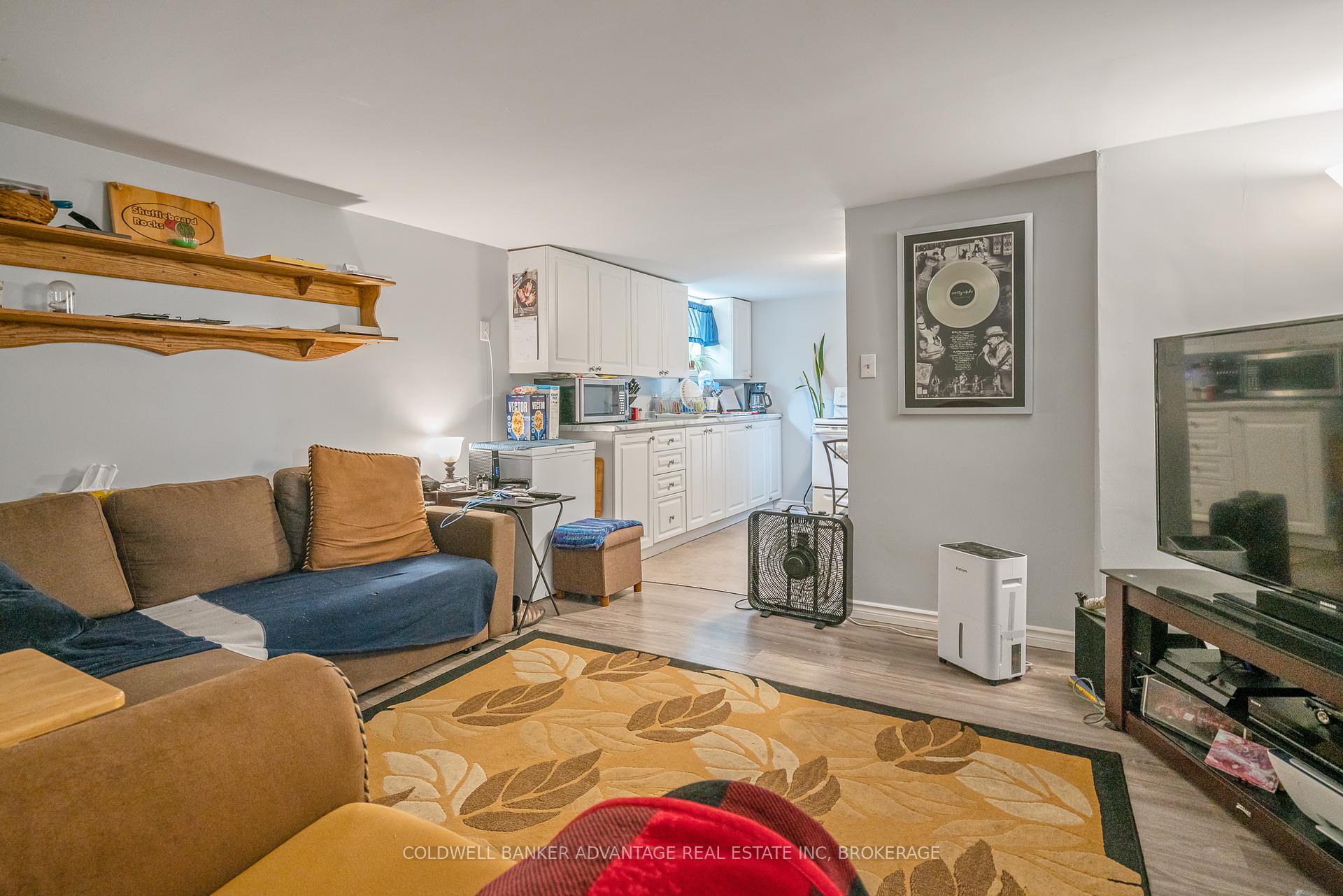 Photo 7 of 51 Lyons Avenue, Welland, Lincoln/Crowland — HOMEH
