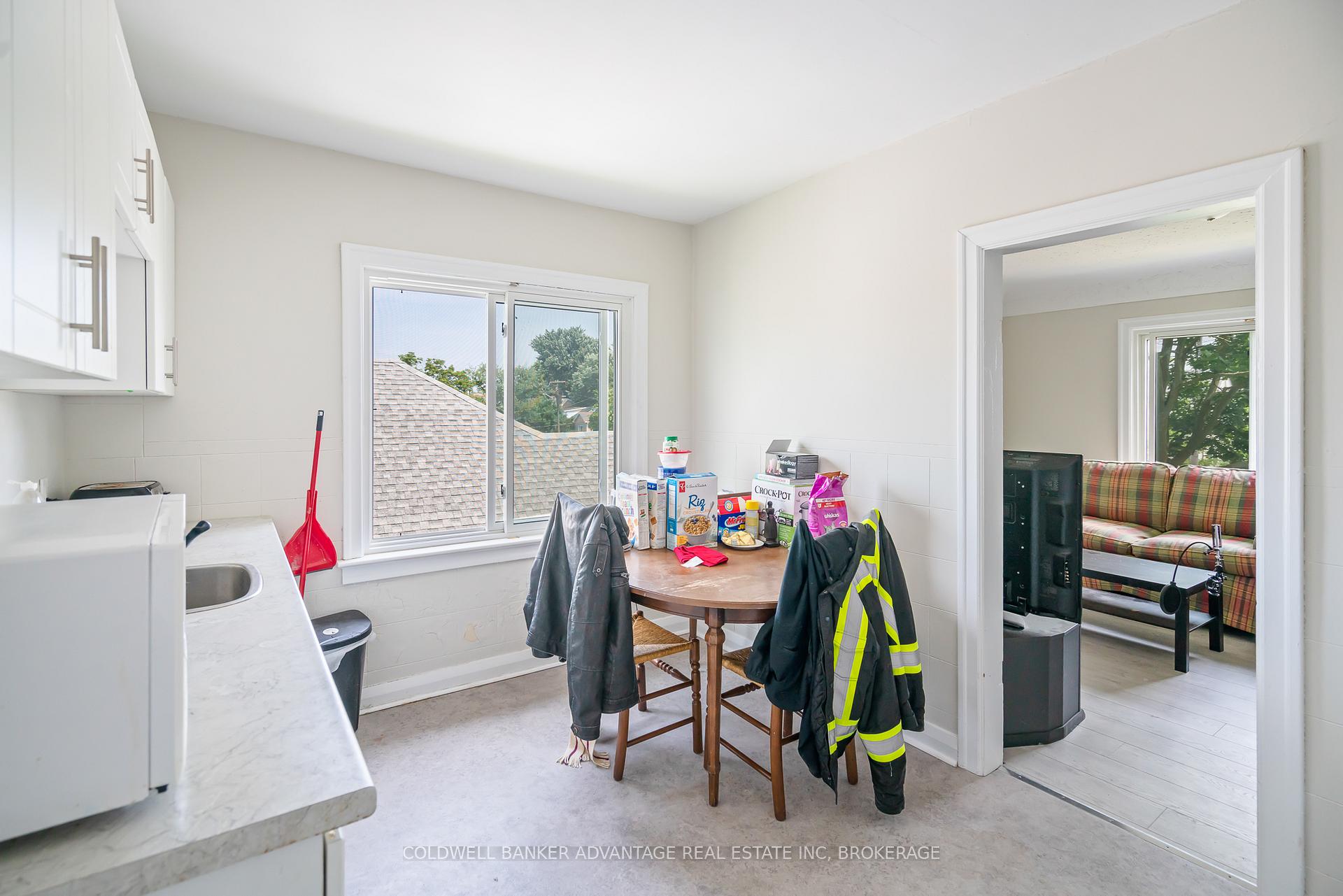 Photo 24 of 51 Lyons Avenue, Welland, Lincoln/Crowland — HOMEH