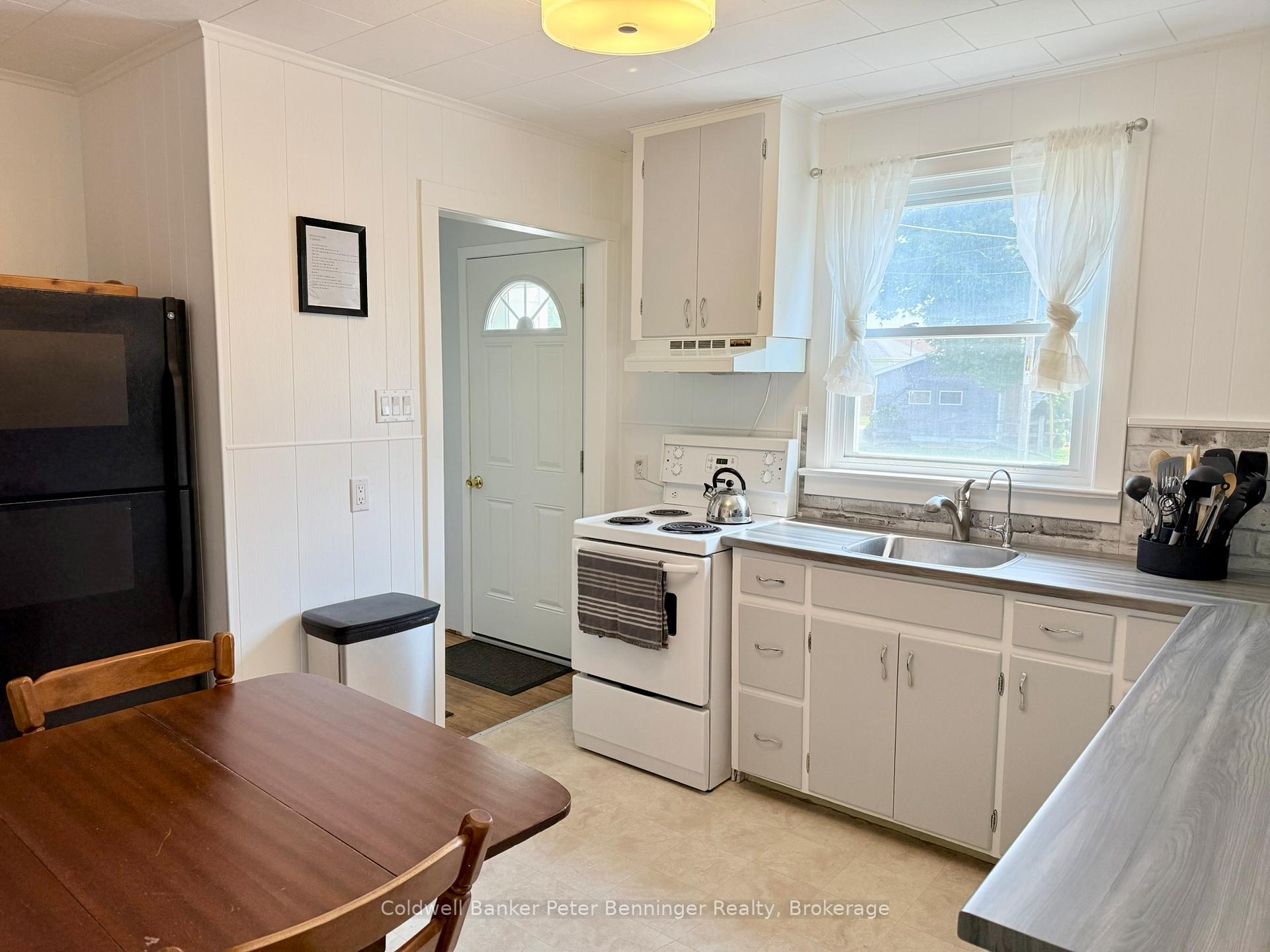 Photo 6 of 268 3rd Avenue SE, Arran-Elderslie — HOMEH