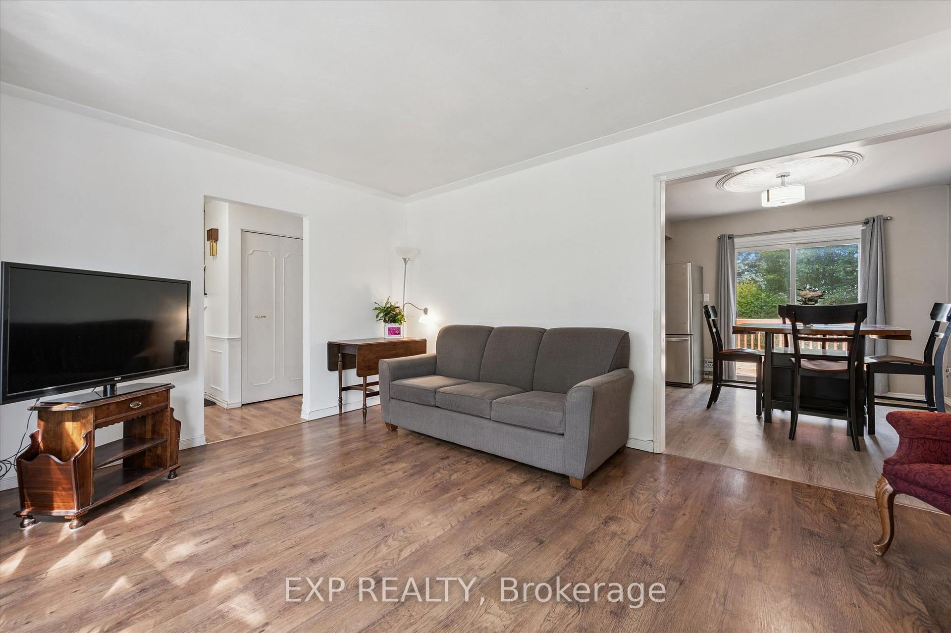 Photo 7 of 338 Ascot Place, Waterloo — HOMEH