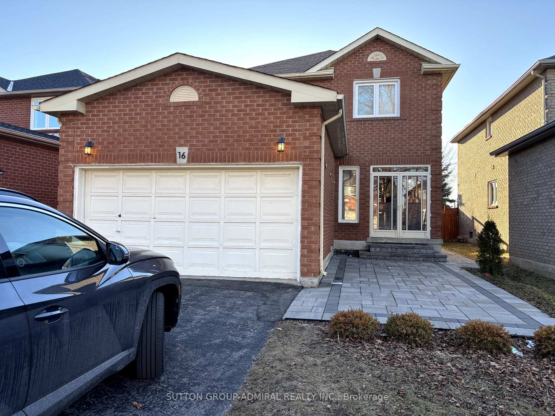 Front of 16 Glenbury Drive N