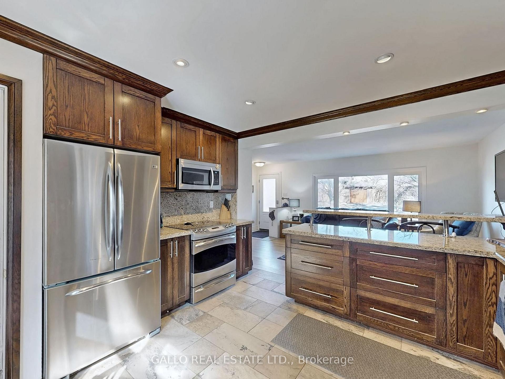 Photo 6 of 170 East Street, Uxbridge — HOMEH