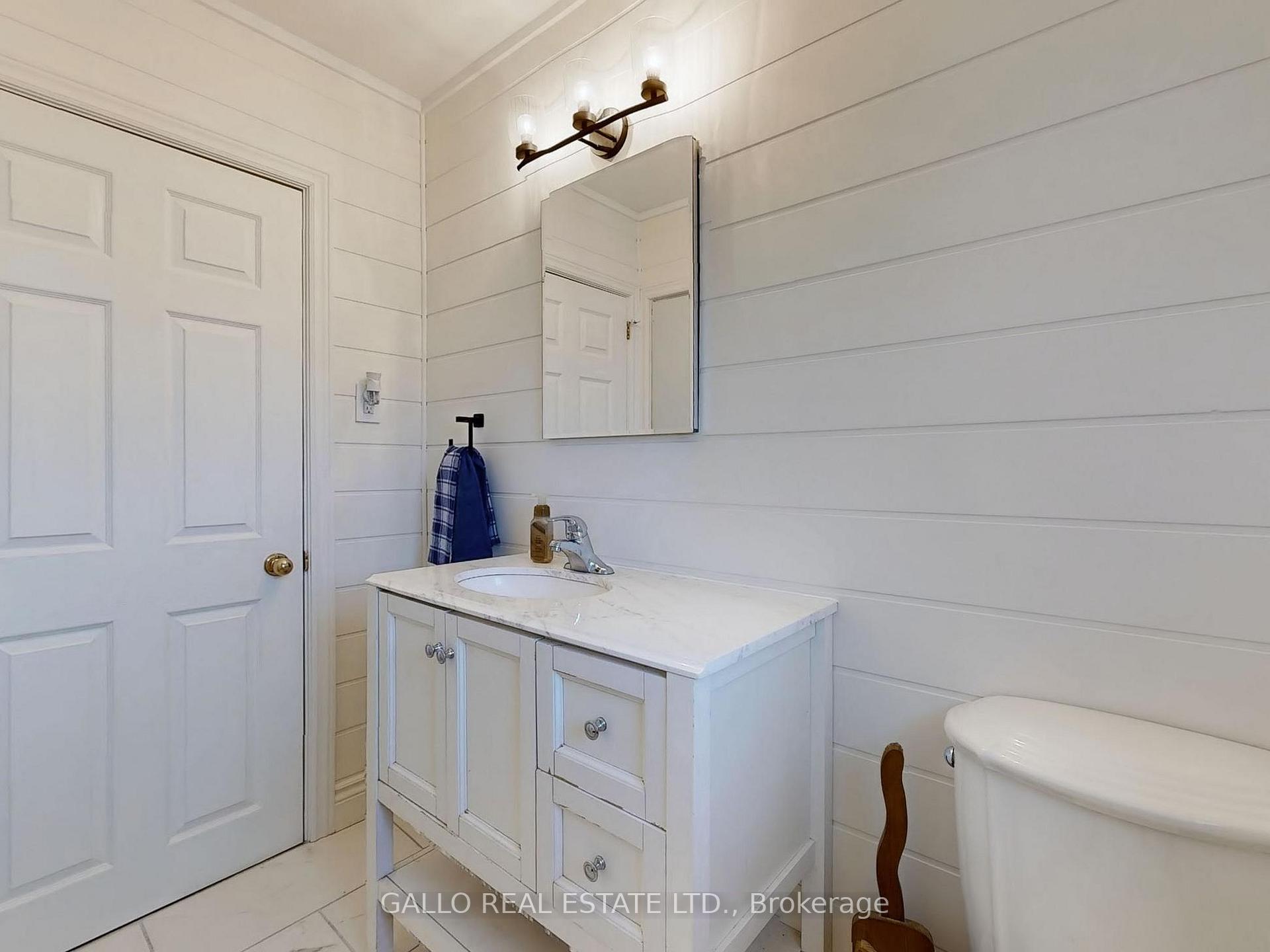 Photo 11 of 170 East Street, Uxbridge — HOMEH