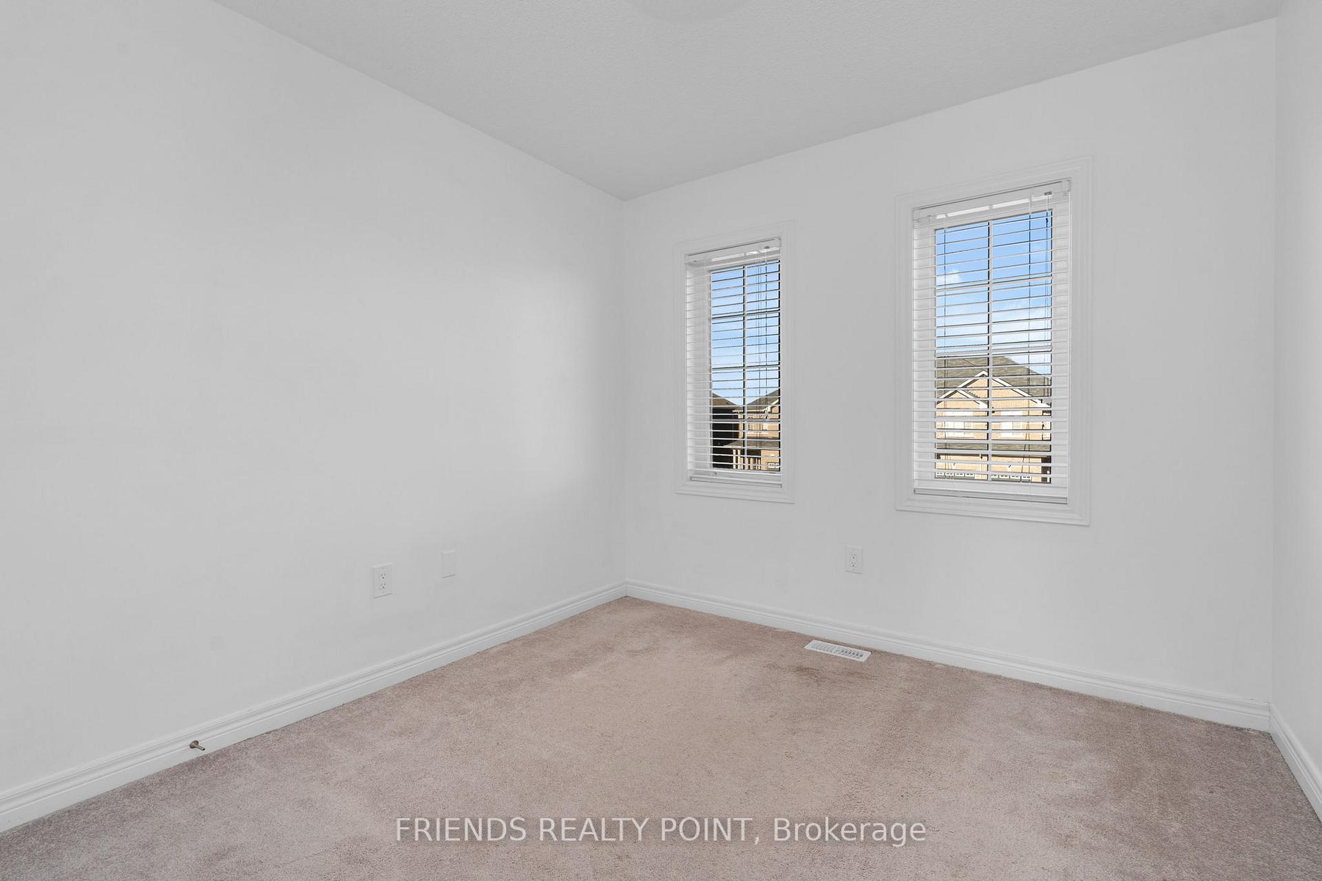 Photo 17 of 57 Forsyth Crescent, Barrie, West Bayfield — HOMEH