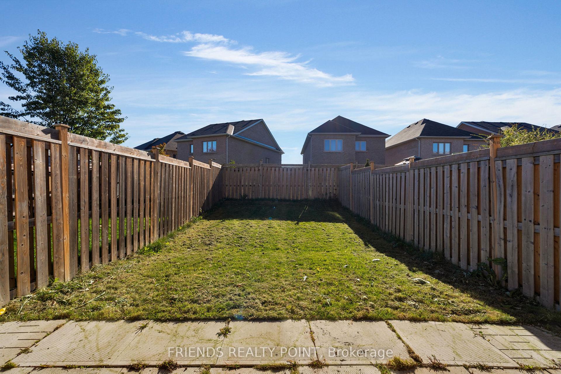Photo 32 of 57 Forsyth Crescent, Barrie, West Bayfield — HOMEH