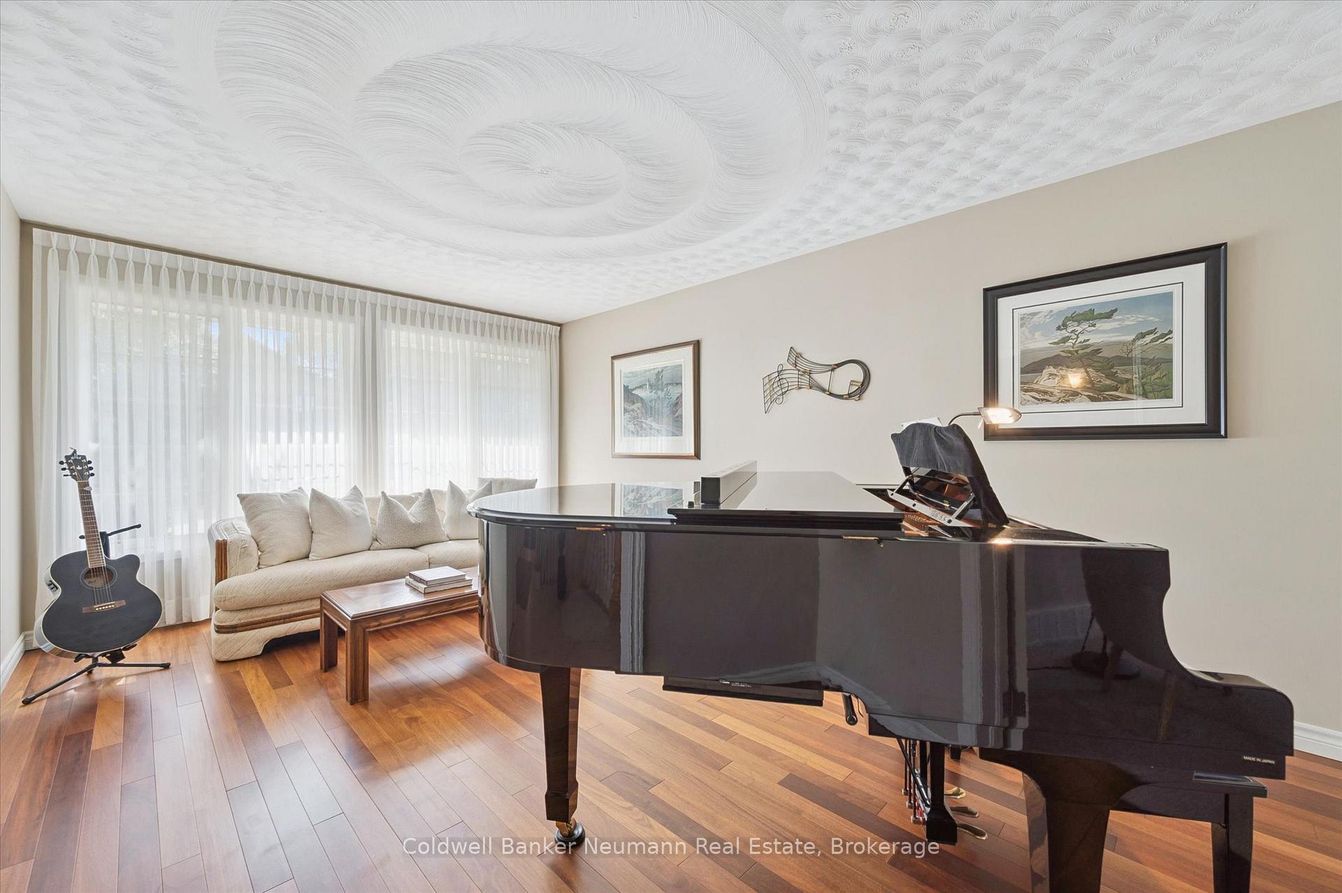 Photo 4 of 466 Branstone Drive, Waterloo — HOMEH
