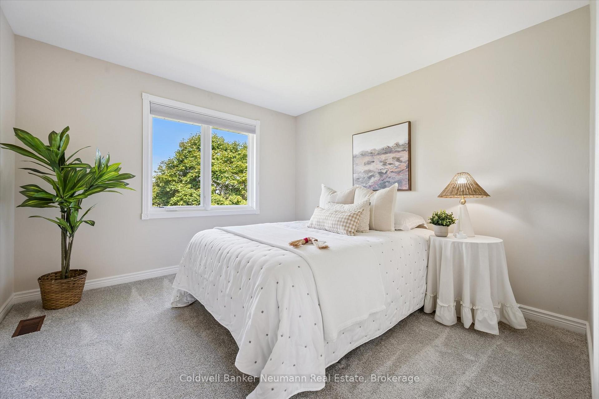 Photo 19 of 466 Branstone Drive, Waterloo — HOMEH