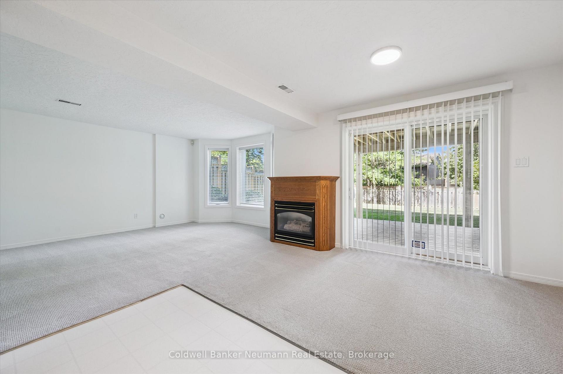 Photo 24 of 466 Branstone Drive, Waterloo — HOMEH
