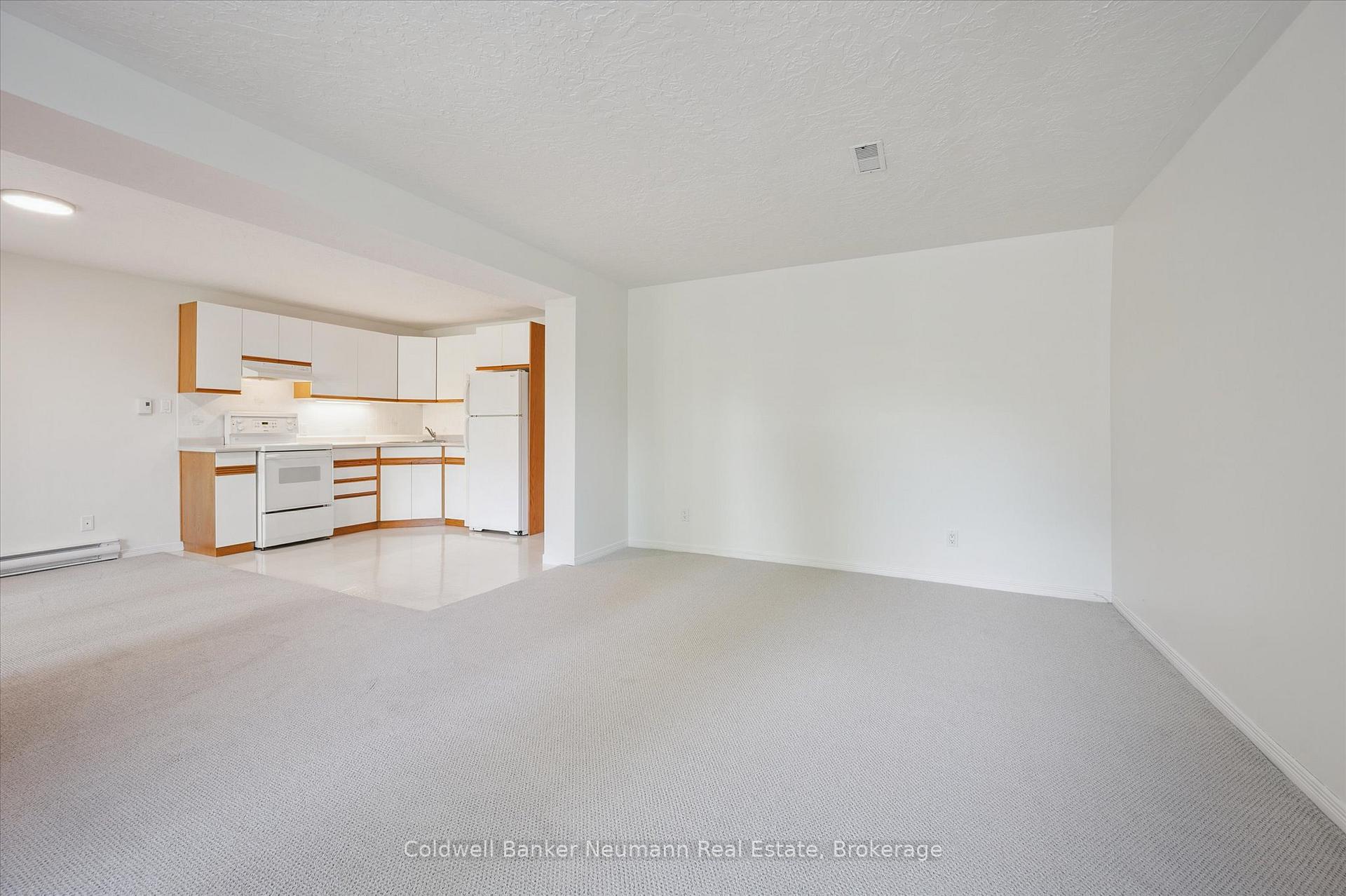 Photo 25 of 466 Branstone Drive, Waterloo — HOMEH