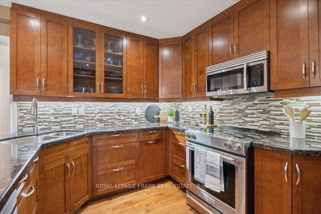Photo 13 of 12 Linton Court, Uxbridge — HOMEH