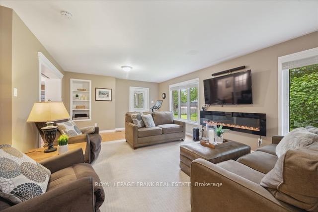 Photo 19 of 12 Linton Court, Uxbridge — HOMEH