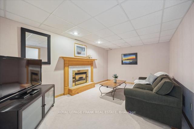 Photo 32 of 12 Linton Court, Uxbridge — HOMEH