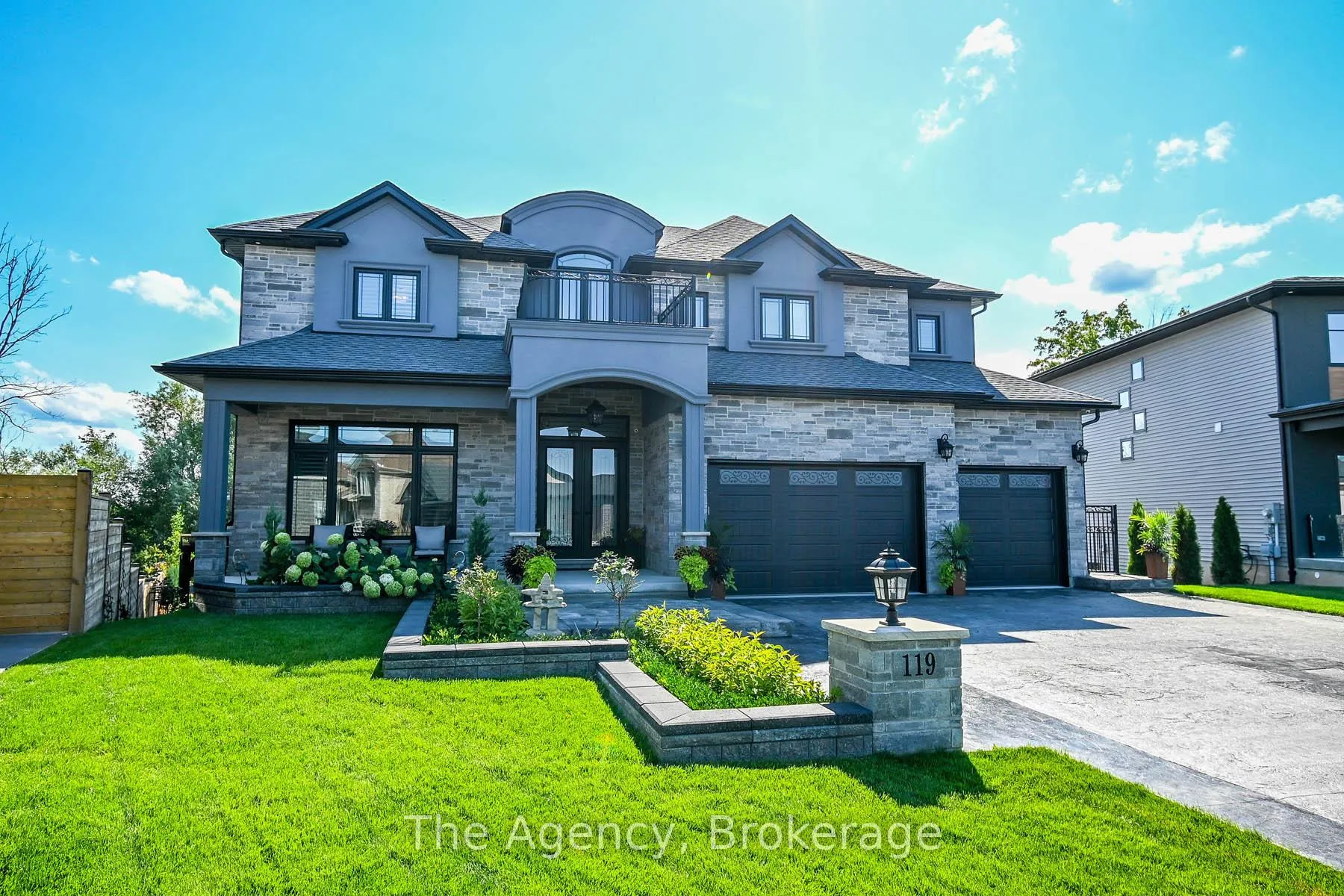 Front of 119 Willowbrook Drive