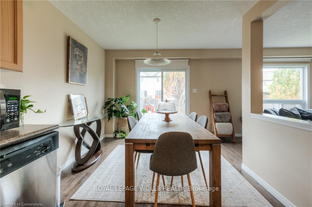 Photo 9 of 556 Wild Iris Avenue, Waterloo — HOMEH