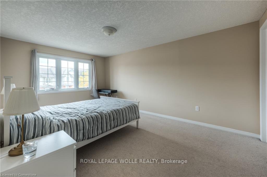 Photo 15 of 556 Wild Iris Avenue, Waterloo — HOMEH