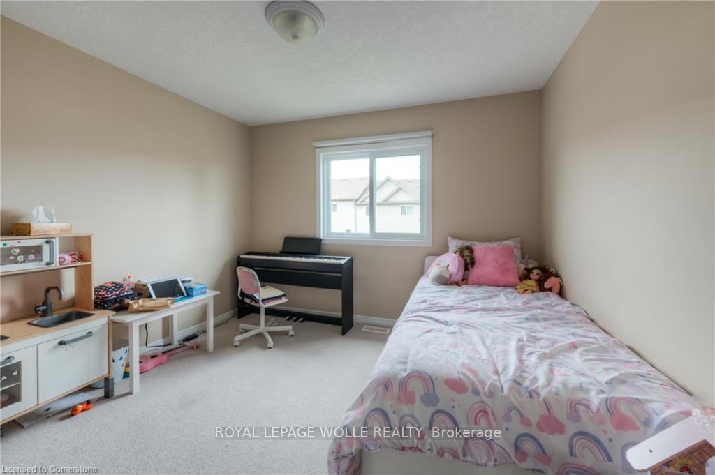 Photo 19 of 556 Wild Iris Avenue, Waterloo — HOMEH
