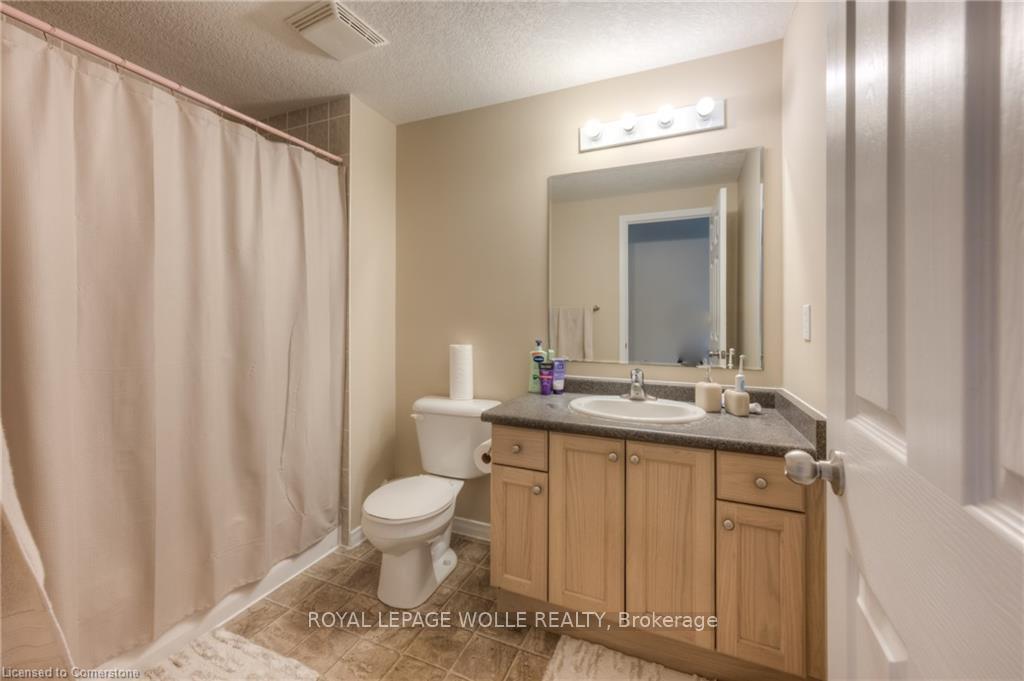 Photo 20 of 556 Wild Iris Avenue, Waterloo — HOMEH