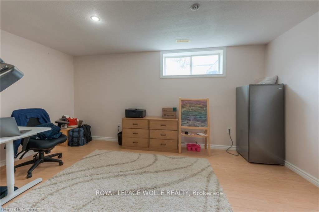 Photo 23 of 556 Wild Iris Avenue, Waterloo — HOMEH