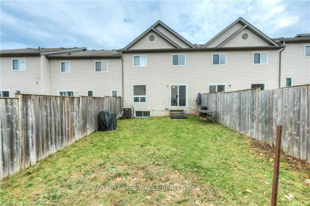 Photo 26 of 556 Wild Iris Avenue, Waterloo — HOMEH
