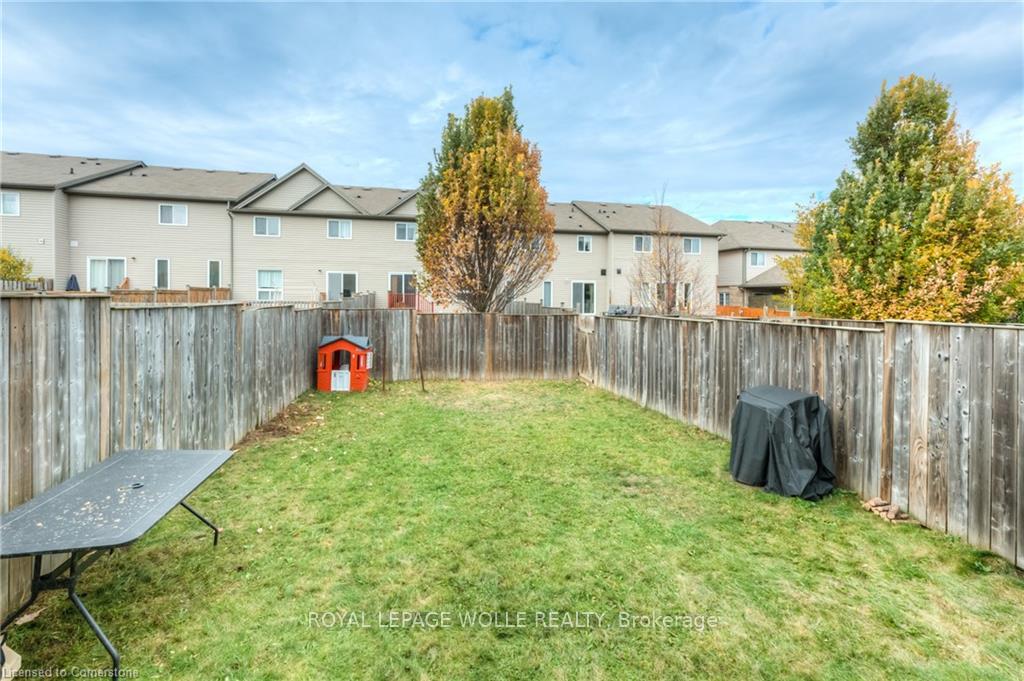 Photo 30 of 556 Wild Iris Avenue, Waterloo — HOMEH