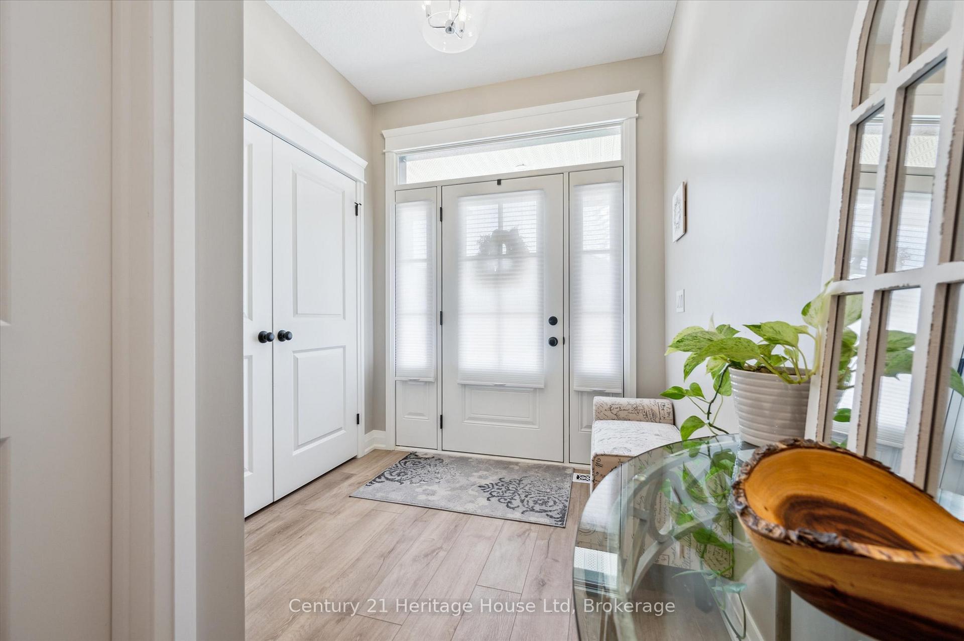 Photo 5 of 111 Jacks Way, Wellington North, Mount Forest — HOMEH