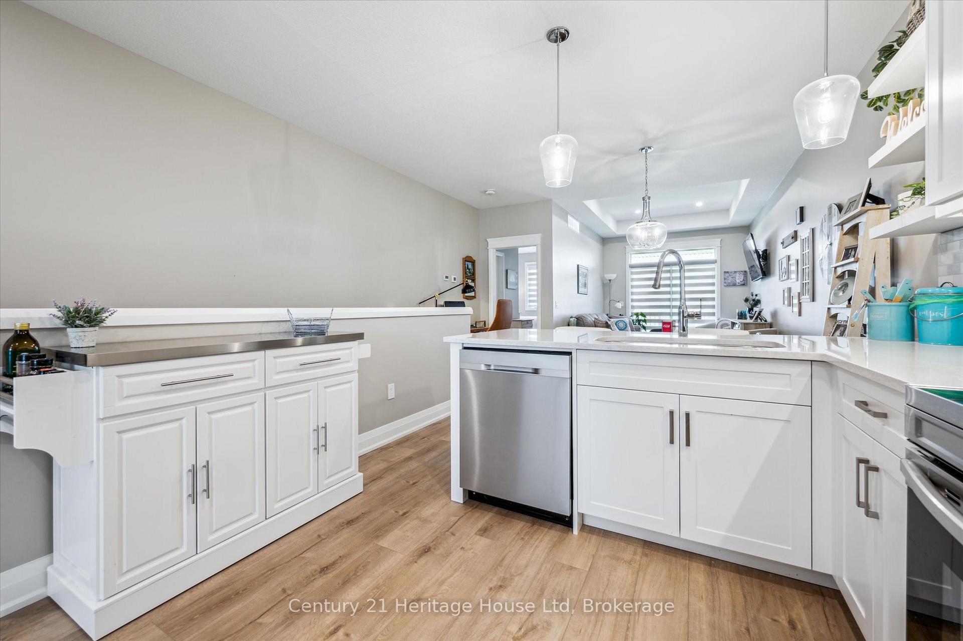 Photo 12 of 111 Jacks Way, Wellington North, Mount Forest — HOMEH