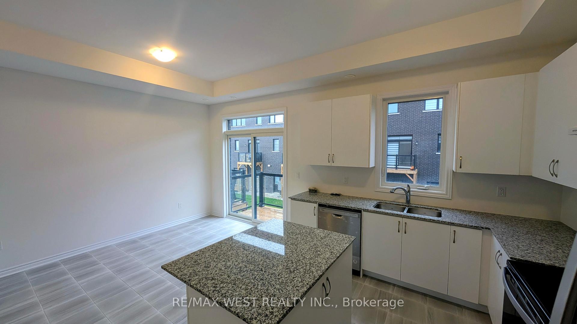 Photo 8 of 95 Paradox Street, Vaughan, Elder Mills — HOMEH