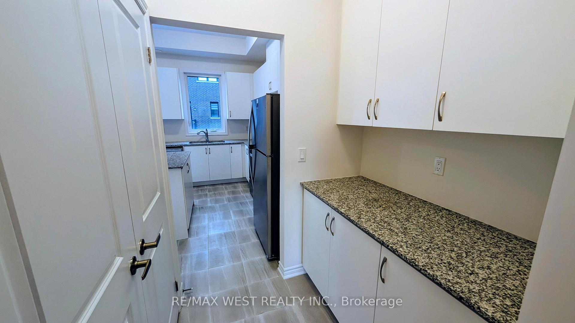 Photo 9 of 95 Paradox Street, Vaughan, Elder Mills — HOMEH