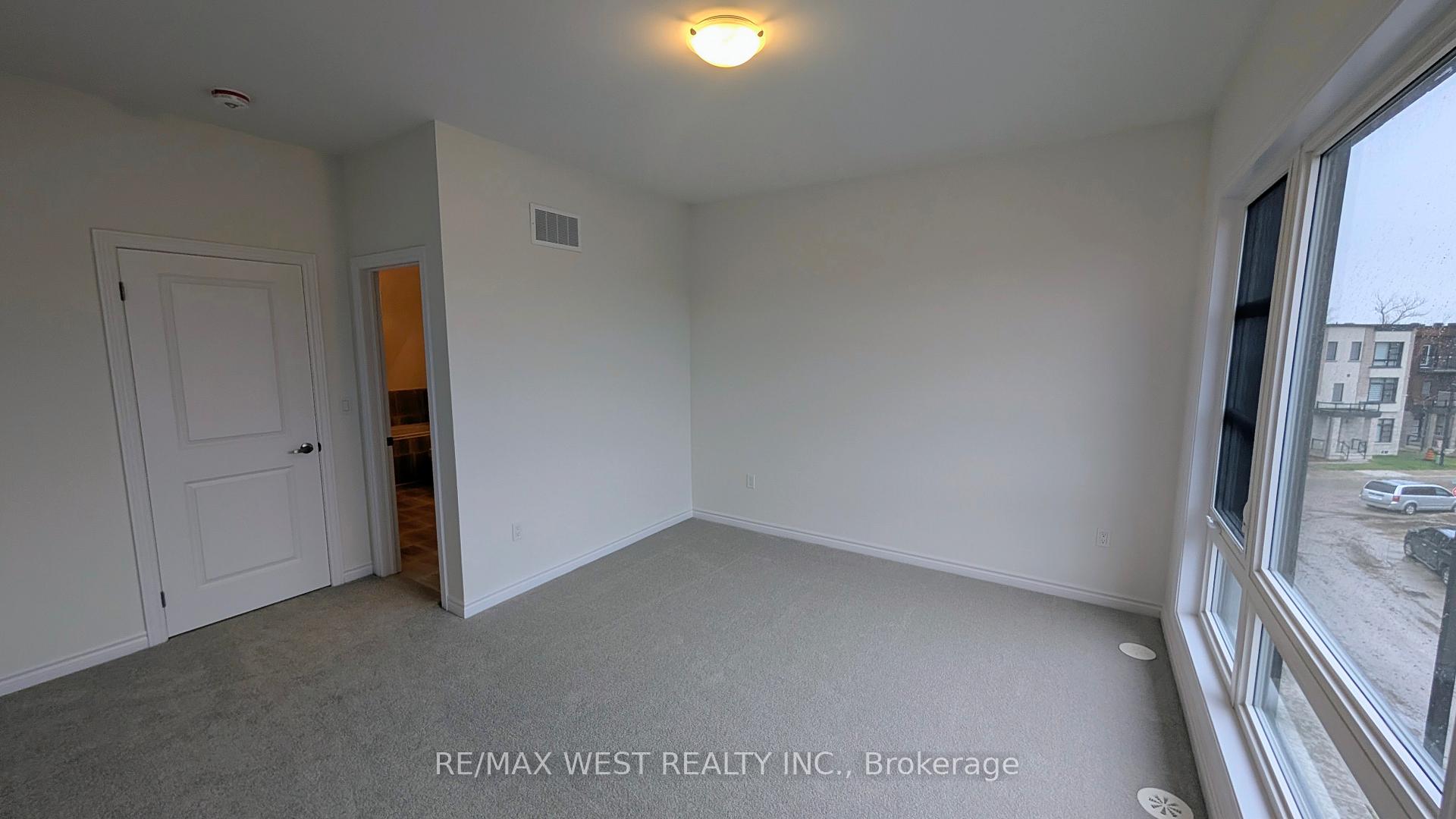 Photo 23 of 95 Paradox Street, Vaughan, Elder Mills — HOMEH