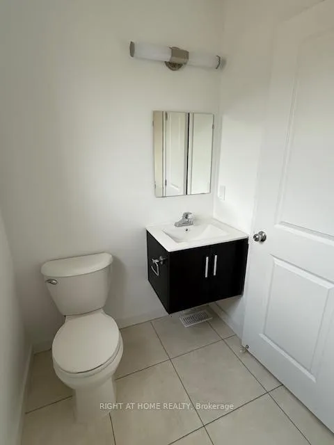 Photo 21 of 32 Waterleaf Trail, Welland, Broadway — HOMEH